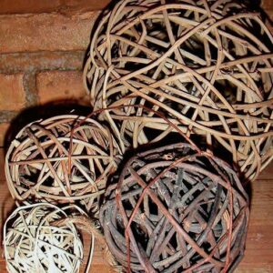 26 Bolas de rattan tamaños surtidos