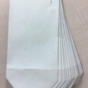 100 Bolsas de papel tipo americano con base, papel estraza semi blanco. 15×27 cms.