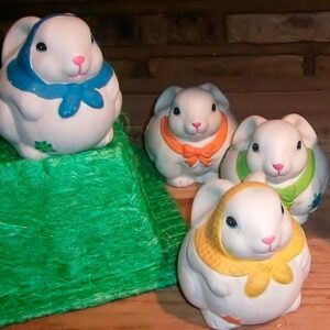 4 Conejos de terracota, 4 colores stdos. aprox 12×10 cms c/4 uds
