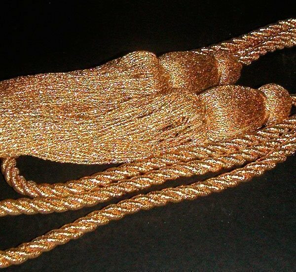 Cordón lamé dorado con 2 borlas 2.14m