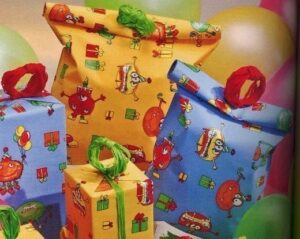 sobre-regalo-infantil-paquete-de-regalo-empaquetado-packaging-bolsa