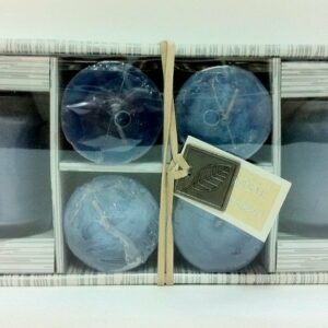Caja de 6 velas chant de glace con vaso de cristal.