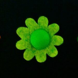 24 Flores de fieltro 3.5 cms.