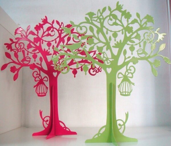 Arbol metálico 33 cms. Fucsia