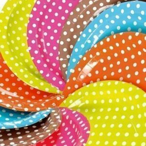 10 Platos de cartón/papel, pistacho mota blanca.