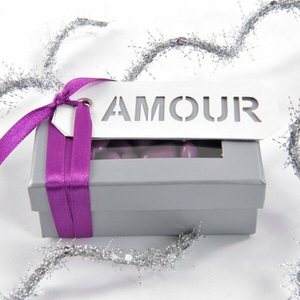 Etiqueta colgante amour, con cinta 3x8cms C/10 uds. Varios colores