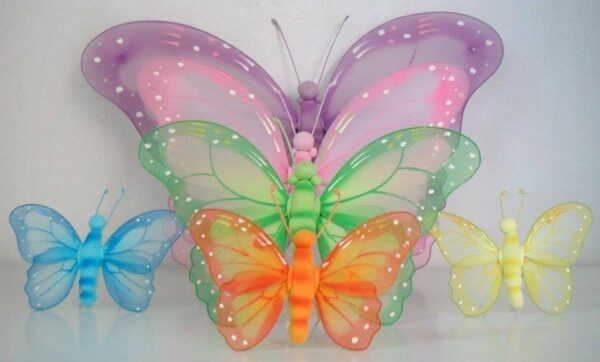 4 Mariposas, varios colores,26x20 cms