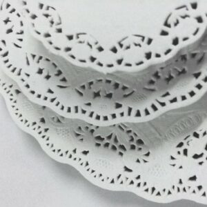 25 Blondas de papel blanca 24cms