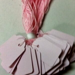 Etiquetas colgantes. Color rosa. C/100 uds