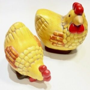 6 Gallos / gallina de terracota.10×12 cms