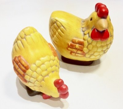 6 Gallos / gallina de terracota.10×12 cms