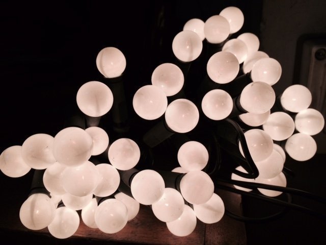 Guirnalda de luces. Perlas blancas