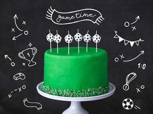 6 velas de cumpleaños, fútbol.