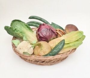 Cesta con verduras variadas de latex