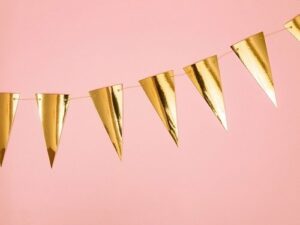 Guirnalda-banderines-dorados-navidad-fin-de-año-noche-vieja-bodas-de-oro-gramajeshop-valencia