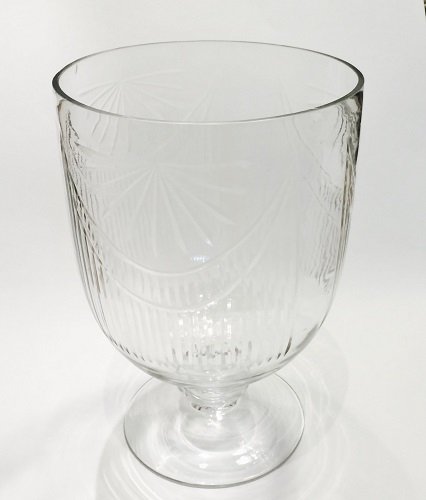 Copa de cristal tallado. 17x25 cms
