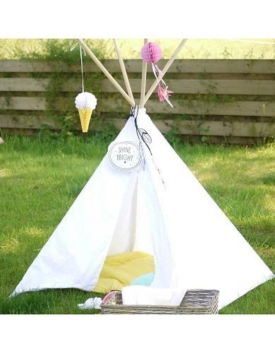 Tipi-tienda de indios para niños. Color blanco