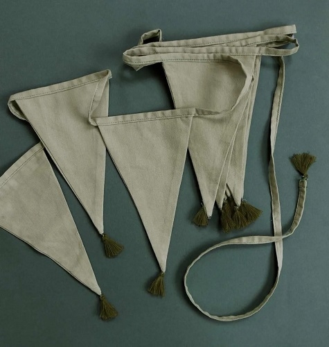 Guirnalda-tela-banderines-verde-eucalipto-militar-decoracion-fiestas-habitaciones-infantiles-gramajeshop-valencia-a-little-love