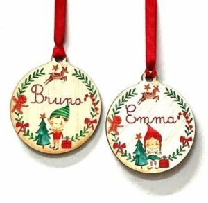 Bola-madera-pequeña-personalizada-corona-navidad-acebo-elfo