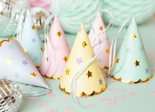 6 Gorritos de fiesta estrellas pastel con cintas