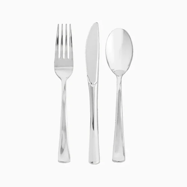18 cubiertos surtidos de plástico plata metalizado