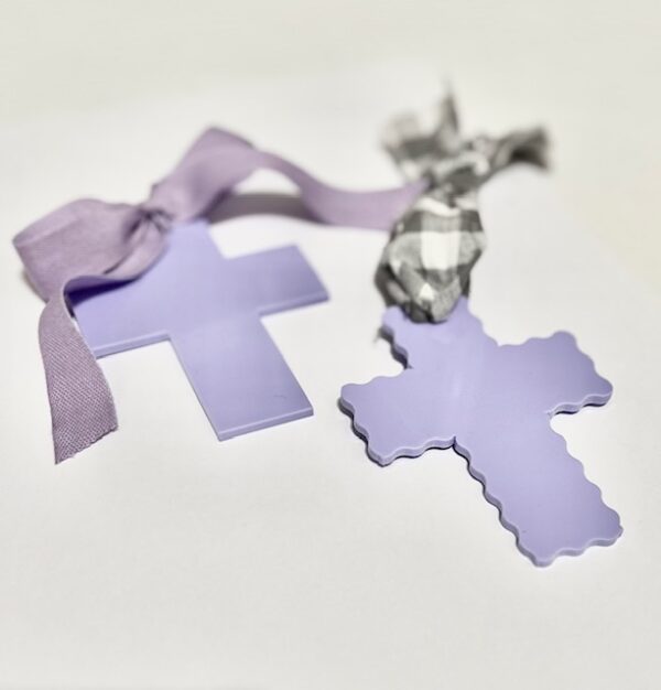 Cruz-lavanda-primera-comunion-bautizo-regalo-invitados-detalle-personalizado-recien-nacido-gramajeshop-valencia