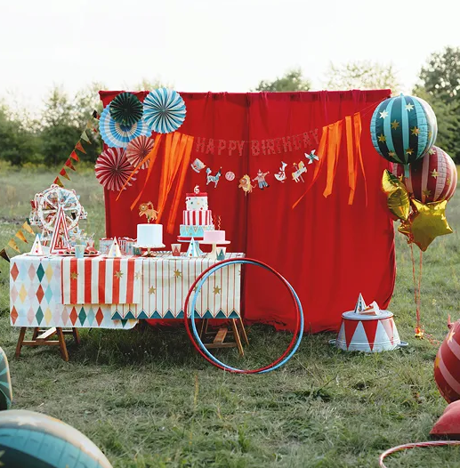 Abanicos Circo Vintage. Set de 5 uds